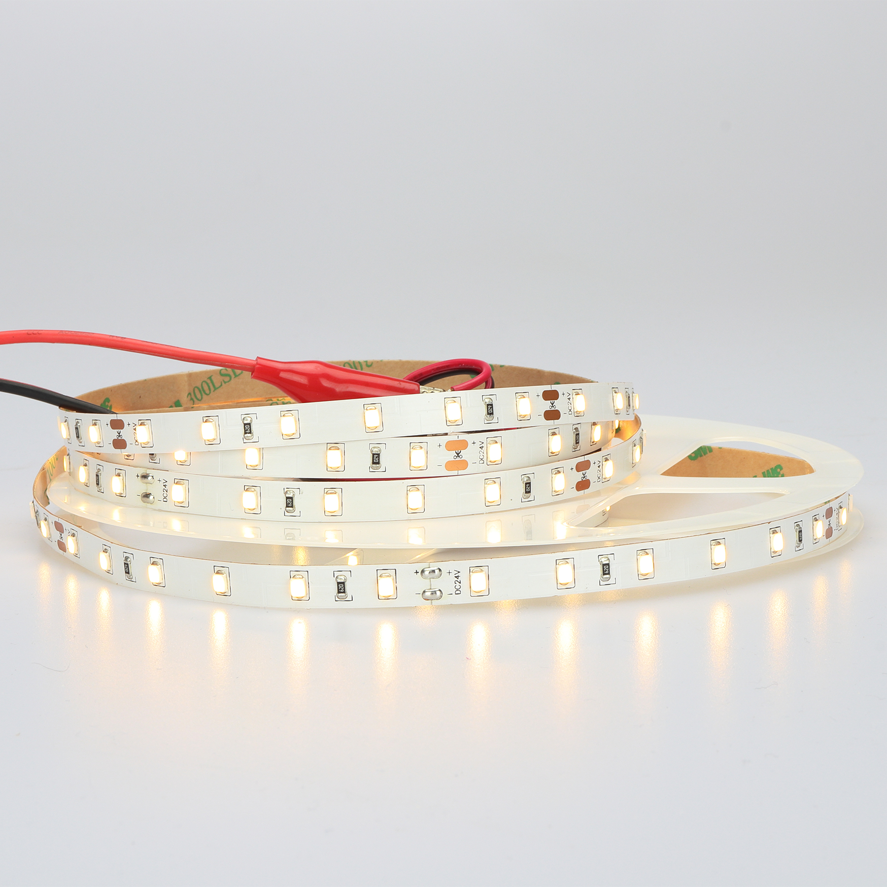 Світлодіодна стрічка Ustrip LED60-2835-W30-24V-12W теплий білий - Зображення 3